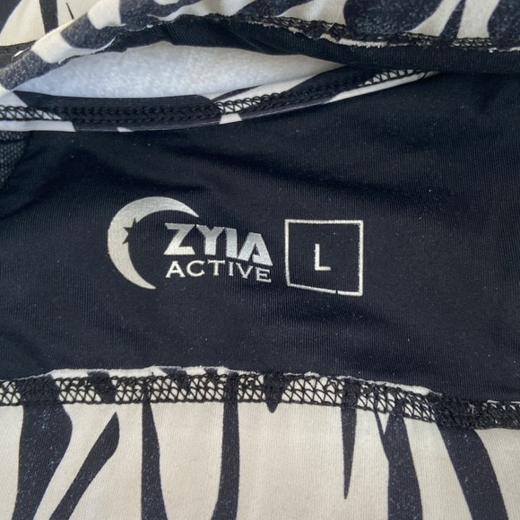 Zyia Sports Bra size large Light Side​ - Picture 4 of 5